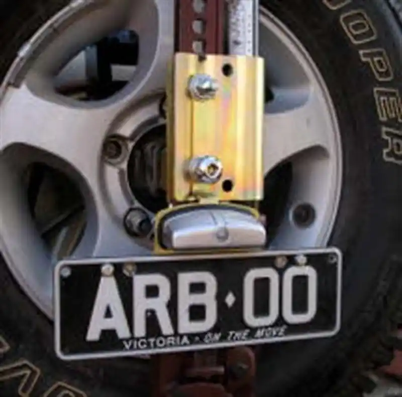ARB Hi Lift Mount W/Carrier Price Drop