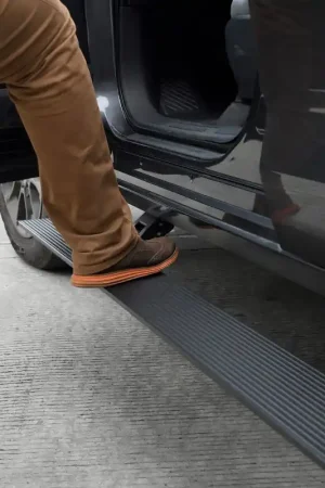 Best Price RealTruck 20-24 Jeep Gladiator CC 4dr VoltStep Electric Running Board Kit (Cut/Drill Req.) - Tex Blk