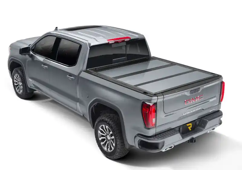 UnderCover 15-17 GMC/Chevy Canyon/Colorado 72in Fusion Bed Cover - Pull Me Over Red Fan Favorite